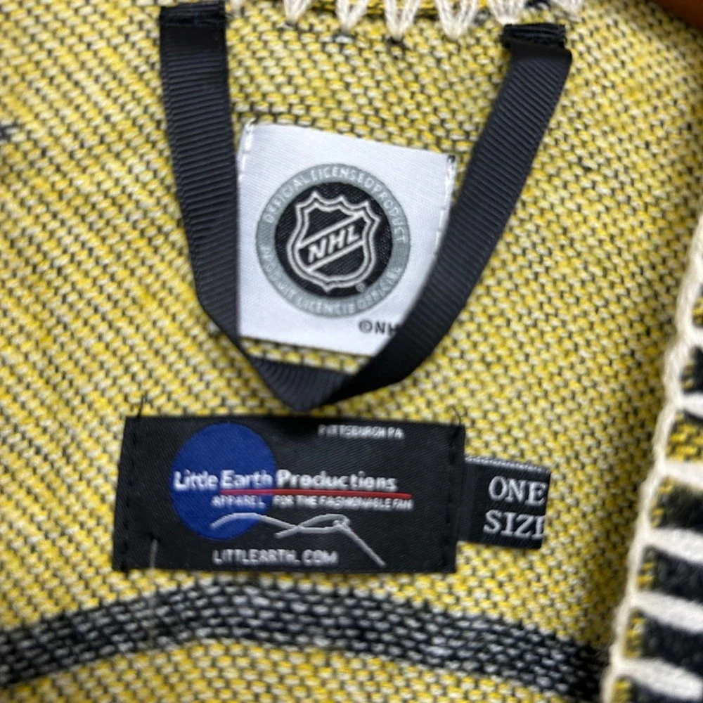 Boston Bruins NHL Little Earth Productions Poncho Cape Black Gold One Size